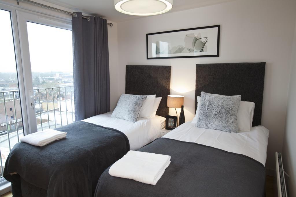Watford Centre - Luxury Penthouse Apartamento Exterior foto